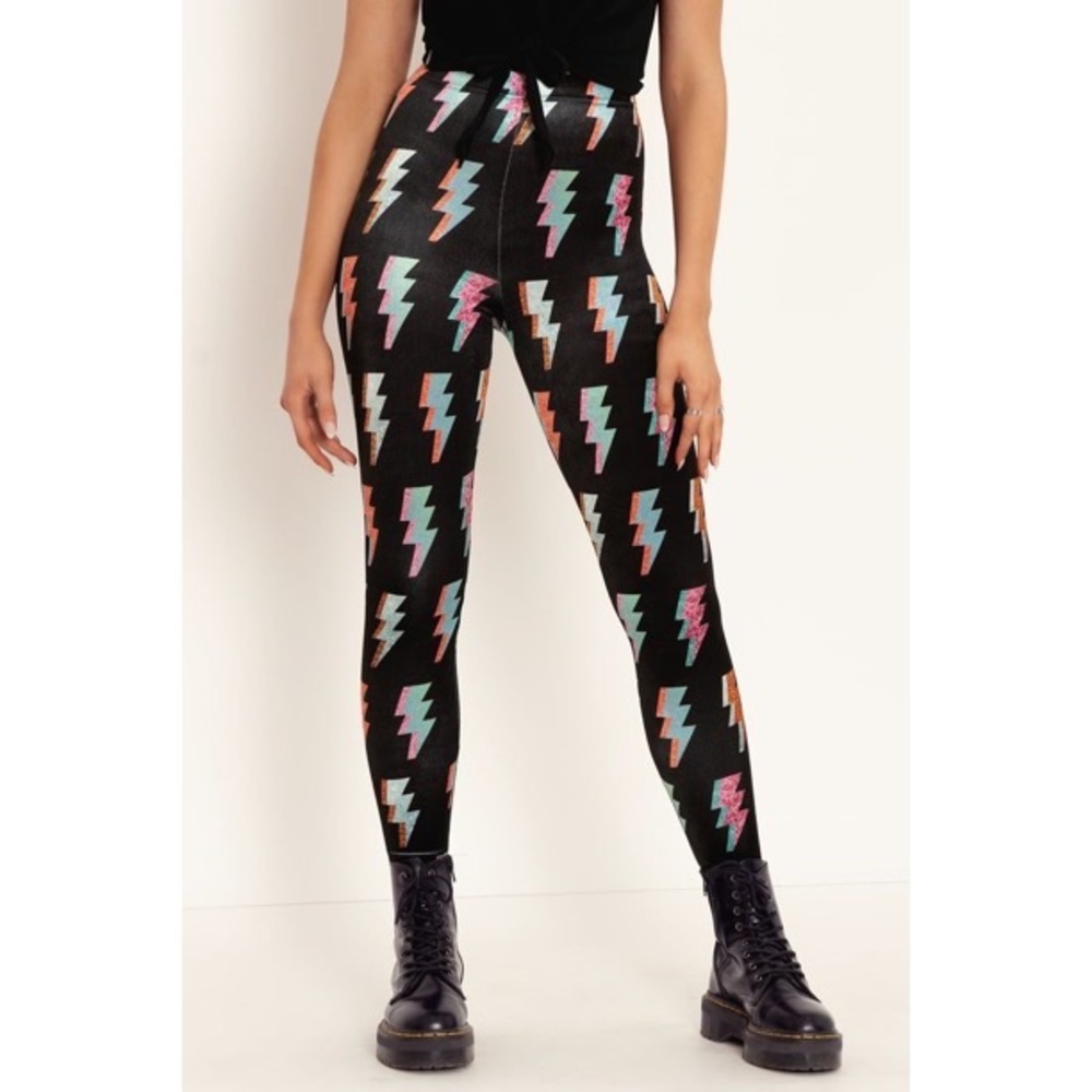 BNWT BLACK MILK ZIGGY VELVET HW LEGGINGS ⚡️ SOLD OUT